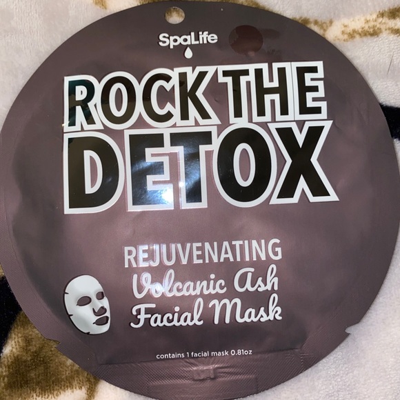 Face masks - Picture 4 of 6